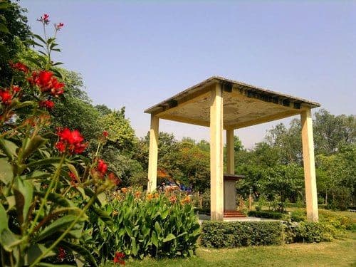 Phool Bagh (Ganesh Shankar Vidyarthi Udyan)