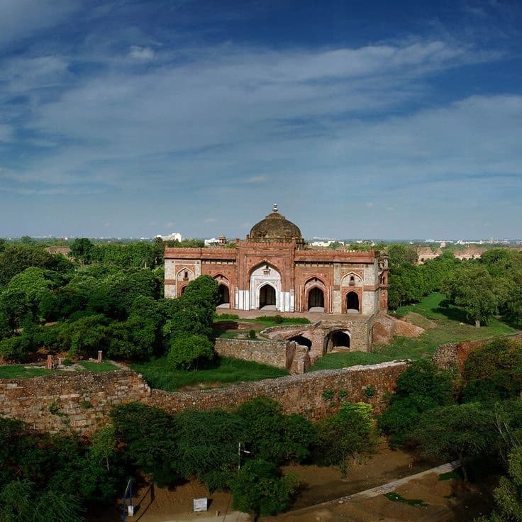 Purana Qila (Old Fort)