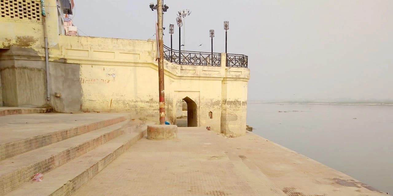 Massacre Ghat (Sati Chaura Ghat)