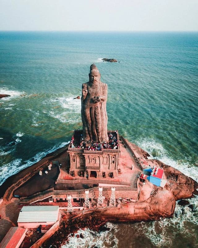 Thiruvalluvar Statue