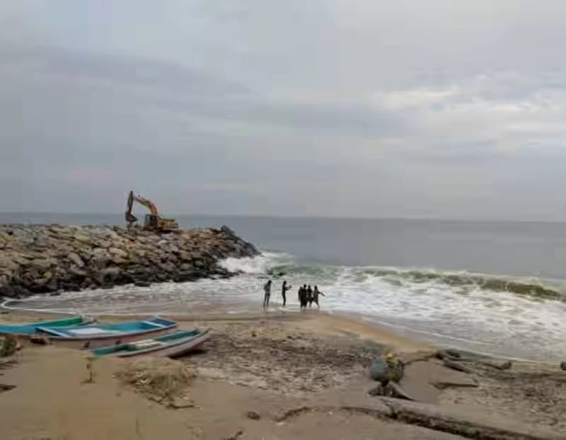 Rajakkamangalam Beach