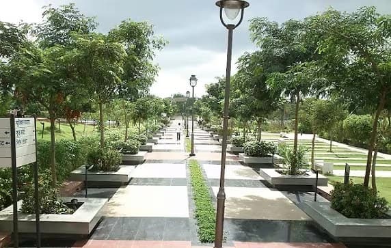 Pipliyapala Regional Park (Atal Bihari Vajpayee Park)