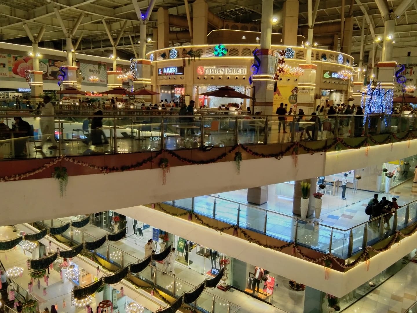 Z Square Mall