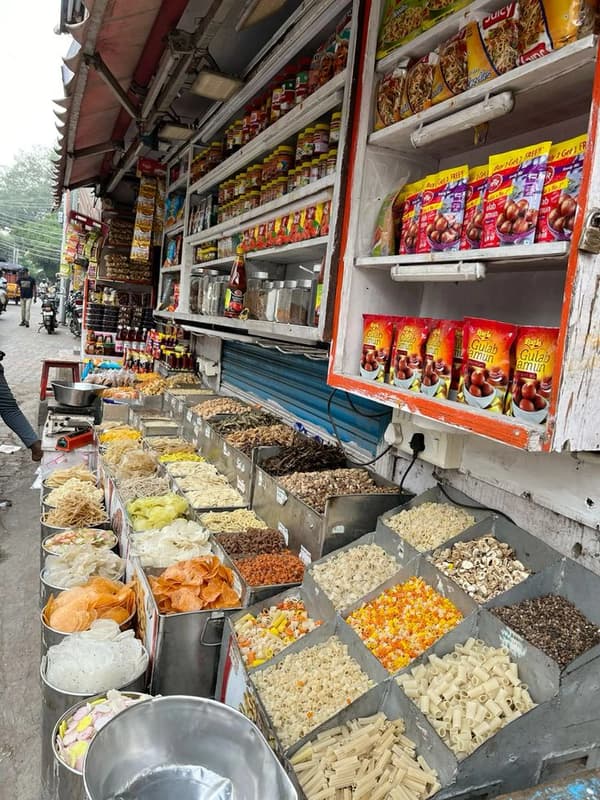 Local Markets (Puthu Mandapam)